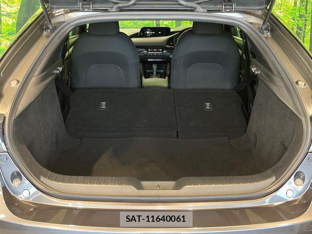 Mazda MAZDA3 2021-07 8131108-9