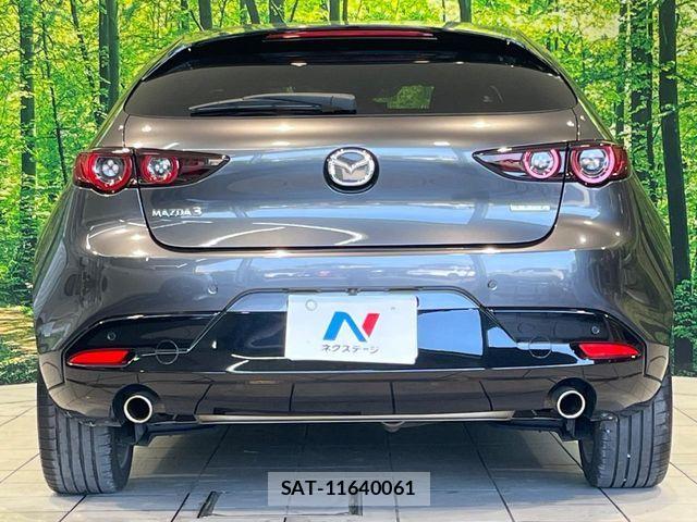 Mazda MAZDA3 2021-07 8131108-14