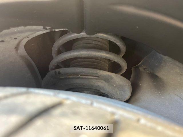 Mazda MAZDA3 2021-07 8131108-19