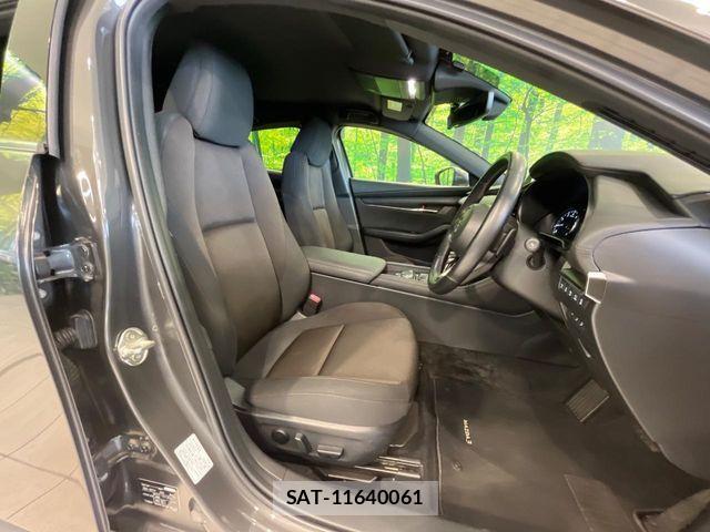 Mazda MAZDA3 2021-07 8131108-7