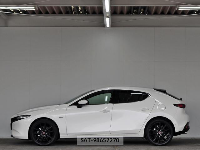 Mazda MAZDA3 2020-09 8131109-10
