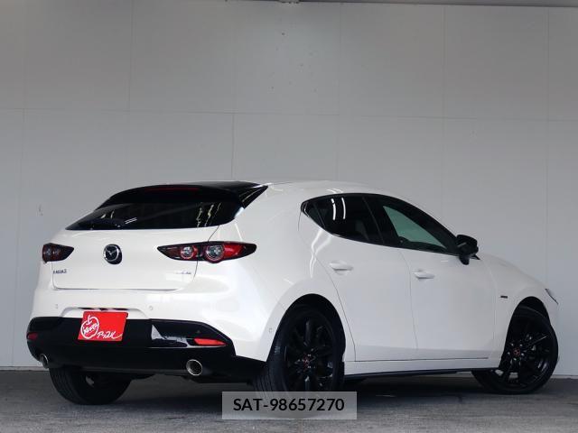 Mazda MAZDA3 2020-09 8131109-11