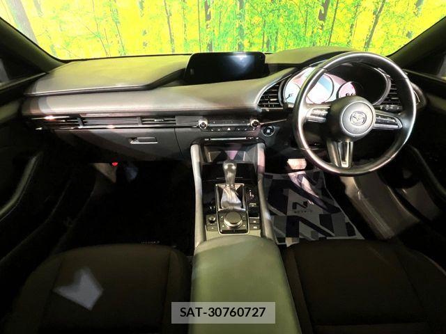 Mazda MAZDA3 2019-07 8146120-1