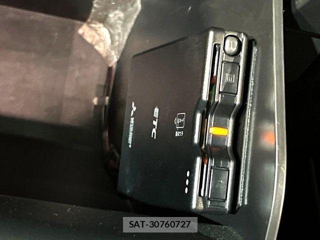 Mazda MAZDA3 2019-07 8146120-6