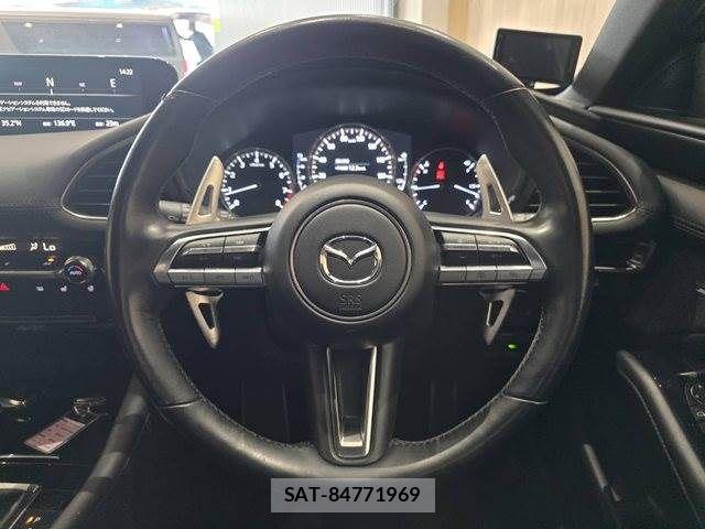 Mazda MAZDA3 2022-11 8146118-11