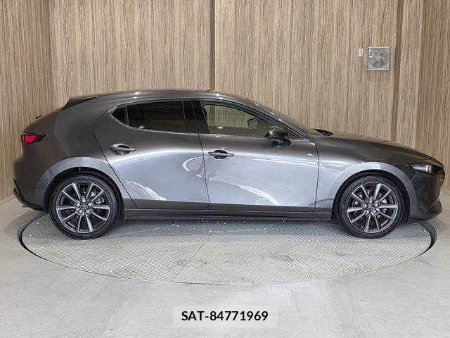 Mazda MAZDA3 2022-11 8146118-16