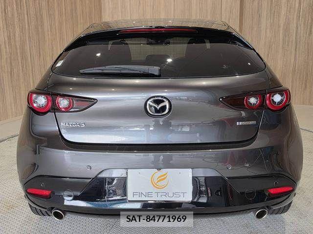 Mazda MAZDA3 2022-11 8146118-18