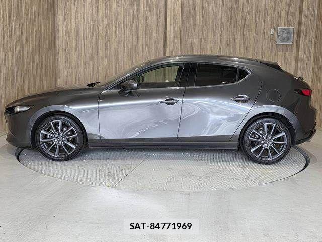 Mazda MAZDA3 2022-11 8146118-20
