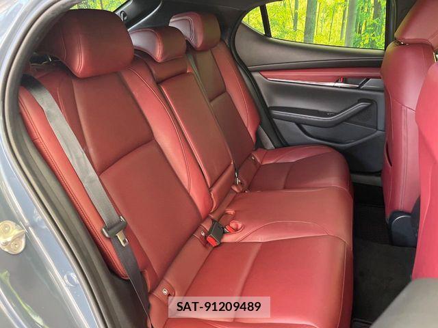 Mazda MAZDA3 2022-03 8146114-9