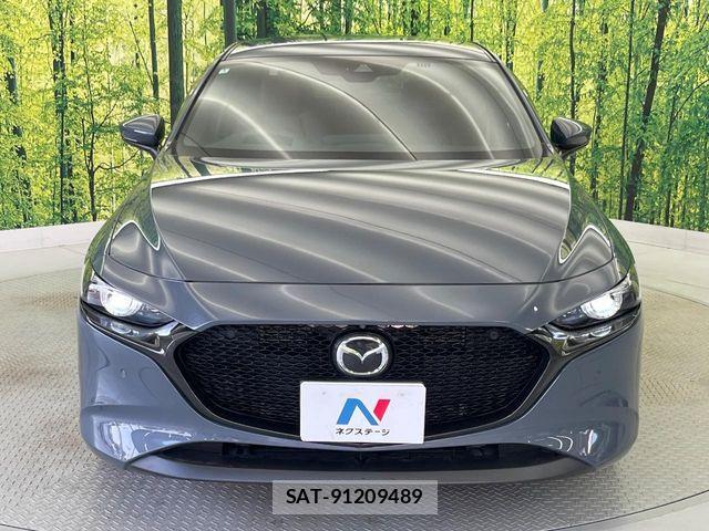 Mazda MAZDA3 2022-03 8146114-14