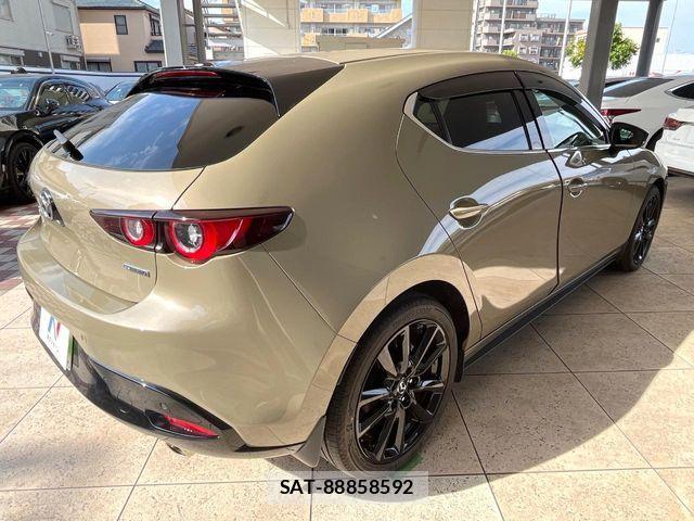 Mazda MAZDA3 2025-03 8208555-17