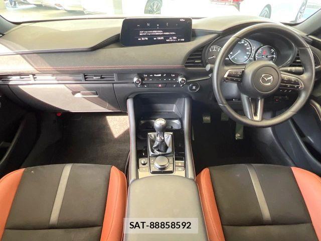 Mazda MAZDA3 2025-03 8208555-1