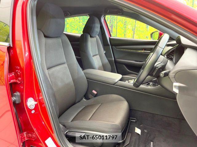 Mazda MAZDA3 2019-09 8208562-7