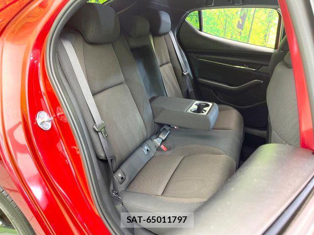 Mazda MAZDA3 2019-09 8208562-8