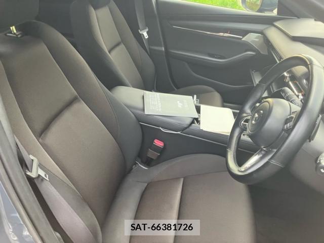 Mazda MAZDA3 2020-03 8208565-15