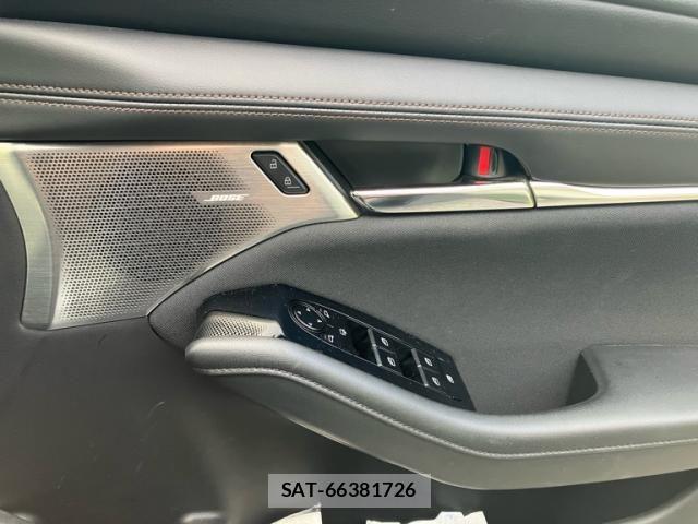 Mazda MAZDA3 2020-03 8208565-18