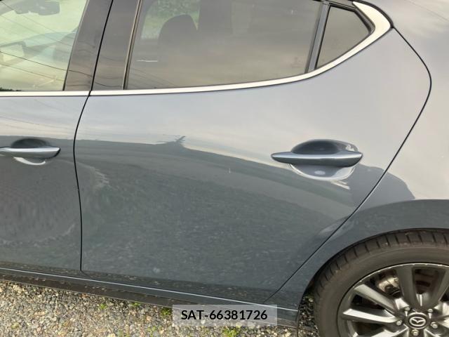 Mazda MAZDA3 2020-03 8208565-8