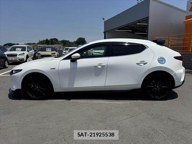 Mazda MAZDA3 2023-05 8208556-10