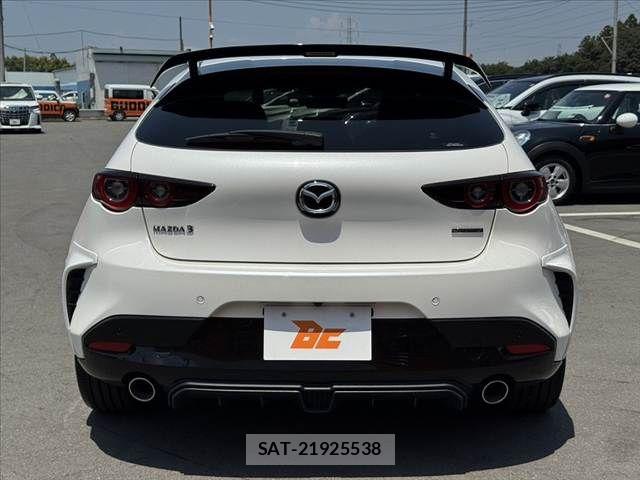 Mazda MAZDA3 2023-05 8208556-13