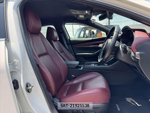 Mazda MAZDA3 2023-05 8208556-15