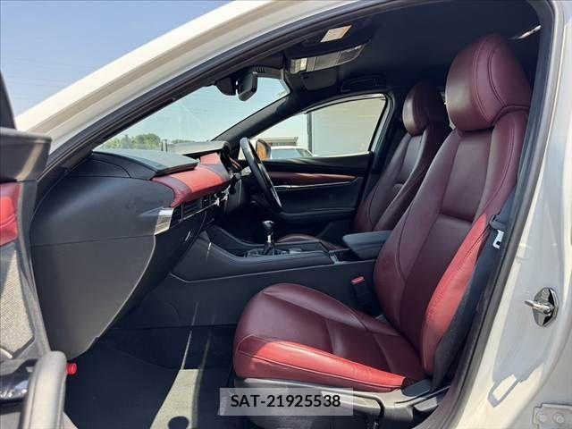 Mazda MAZDA3 2023-05 8208556-16
