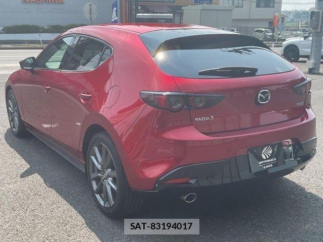 Mazda MAZDA3 2019-08 8208557-10