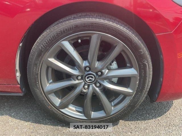 Mazda MAZDA3 2019-08 8208557-13