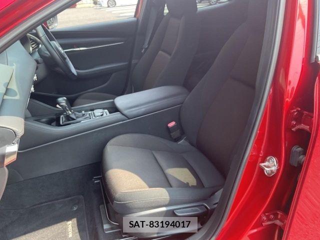 Mazda MAZDA3 2019-08 8208557-18