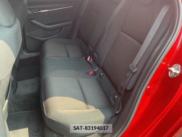 Mazda MAZDA3 2019-08 8208557-19