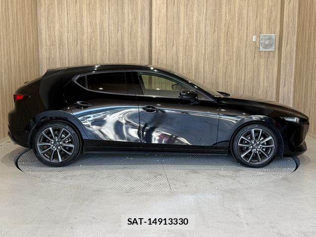 Mazda MAZDA3 2019-08 8208564-16