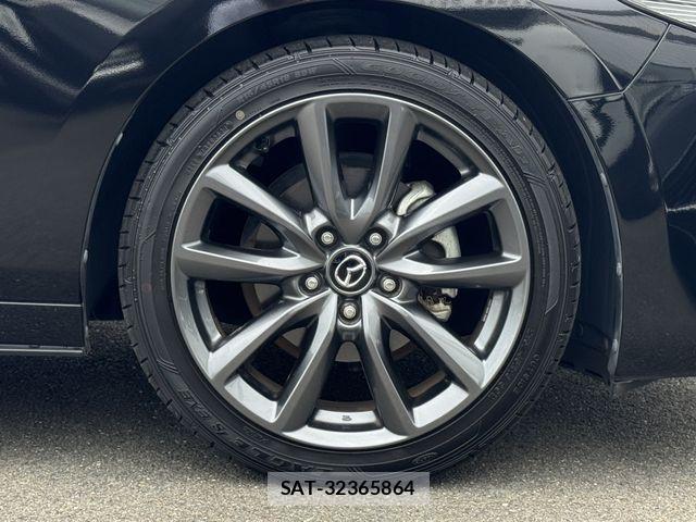 Mazda MAZDA3 2019-07 8245827-27