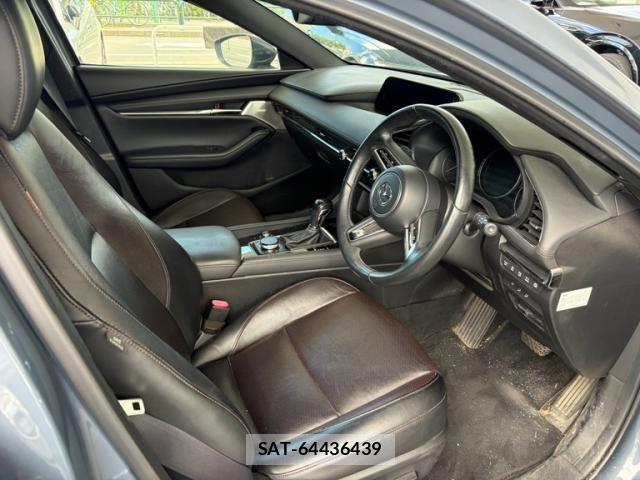 Mazda MAZDA3 2019-08 8245825-10