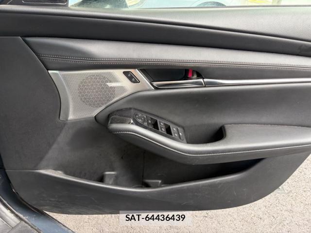 Mazda MAZDA3 2019-08 8245825-22