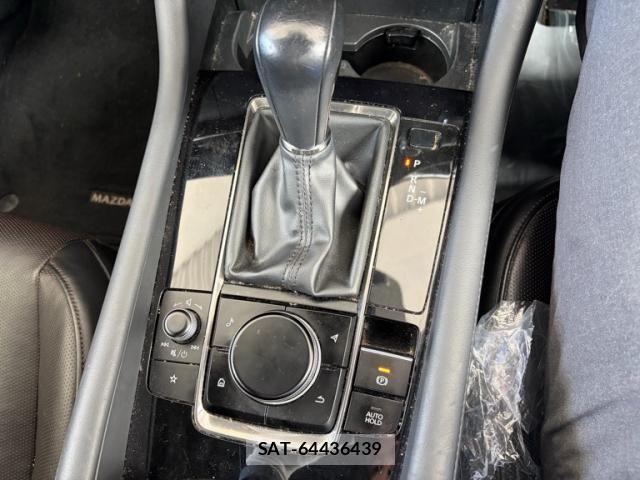 Mazda MAZDA3 2019-08 8245825-26