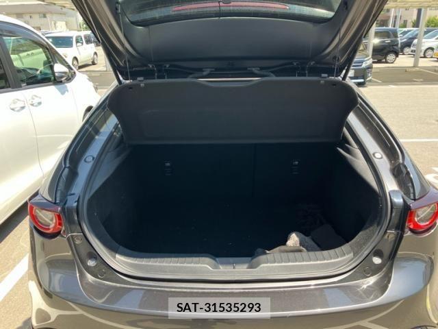 Mazda MAZDA3 2022-03 8315307-9
