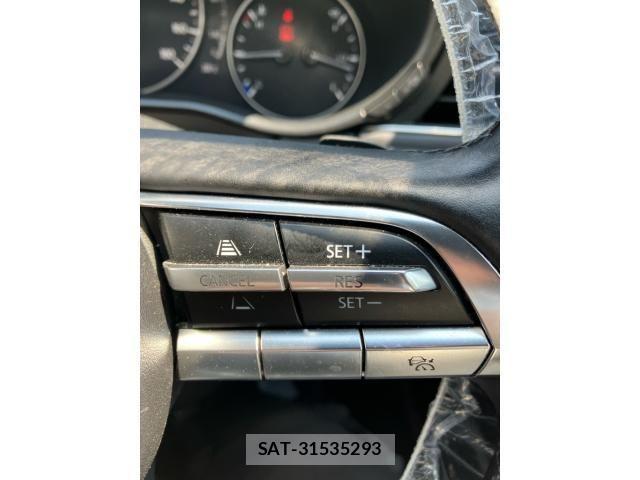 Mazda MAZDA3 2022-03 8315307-18