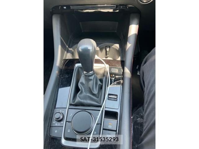 Mazda MAZDA3 2022-03 8315307-20