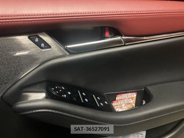 Mazda MAZDA3 2022-09 8315311-12