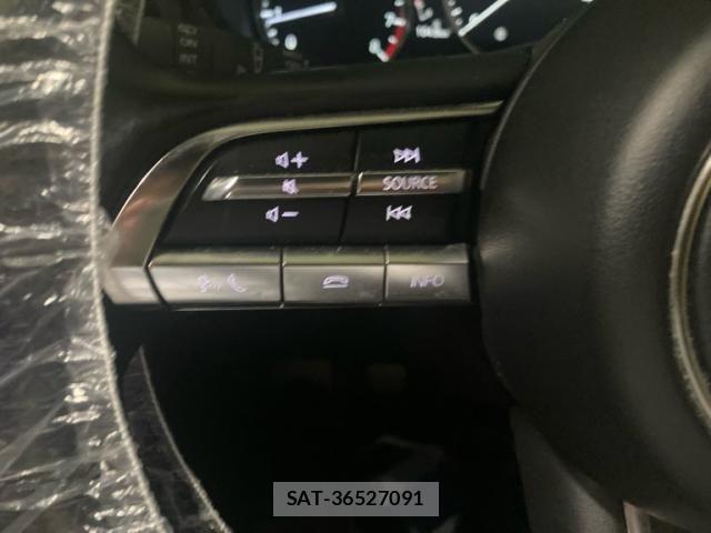 Mazda MAZDA3 2022-09 8315311-16