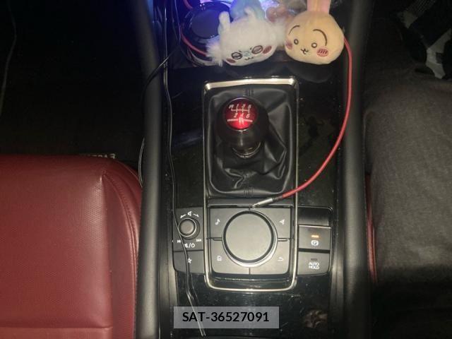 Mazda MAZDA3 2022-09 8315311-23