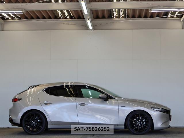 Mazda MAZDA3 2023-09 8315303-11