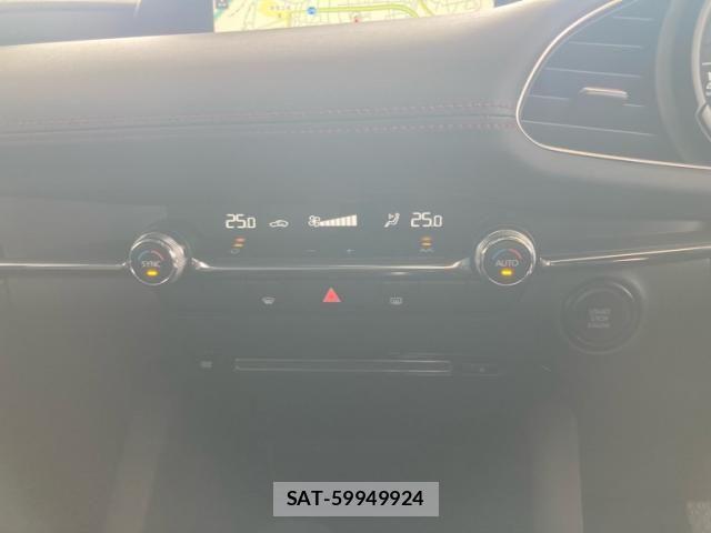 Mazda MAZDA3 2022-11 8315304-25