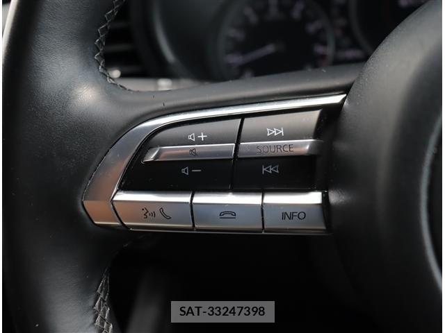 Mazda MAZDA3 2021-07 8315308-17