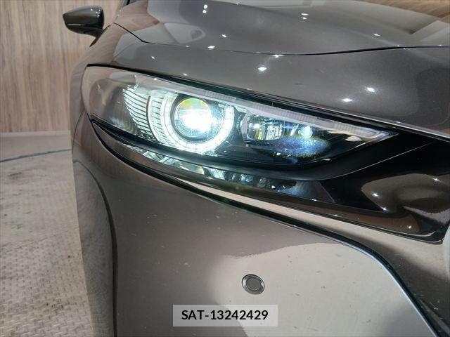 Mazda MAZDA3 2019-08 8315310-11