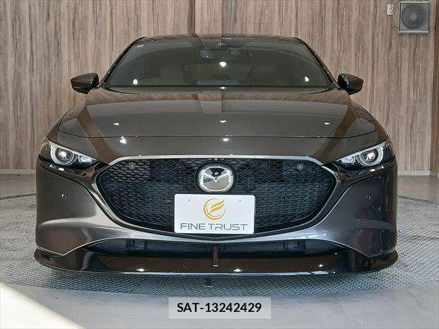 Mazda MAZDA3 2019-08 8315310-13