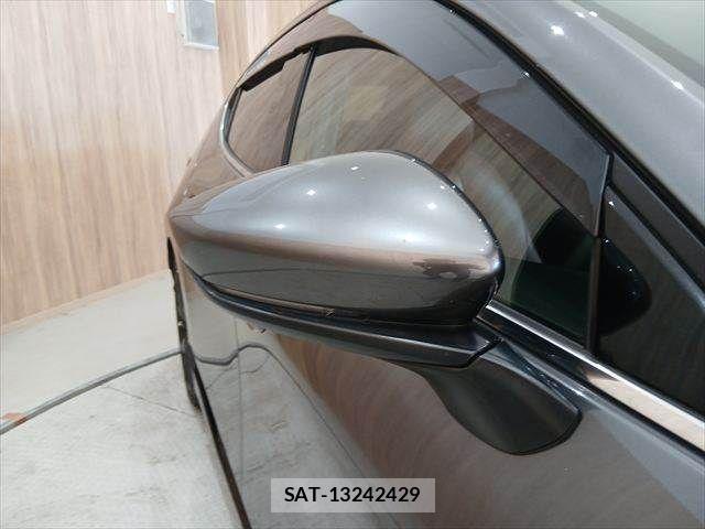 Mazda MAZDA3 2019-08 8315310-24
