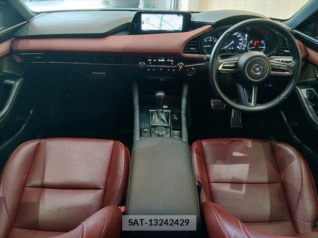 Mazda MAZDA3 2019-08 8315310-2