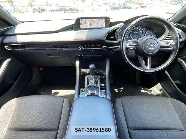 Mazda MAZDA3 2022-03 8336675-1