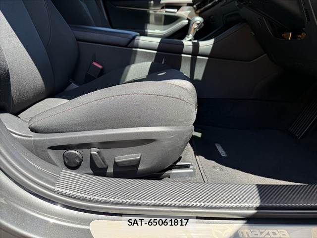 Mazda MAZDA3 2024-02 8354897-20