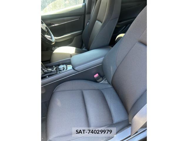 Mazda MAZDA3 2019-08 8366875-8
